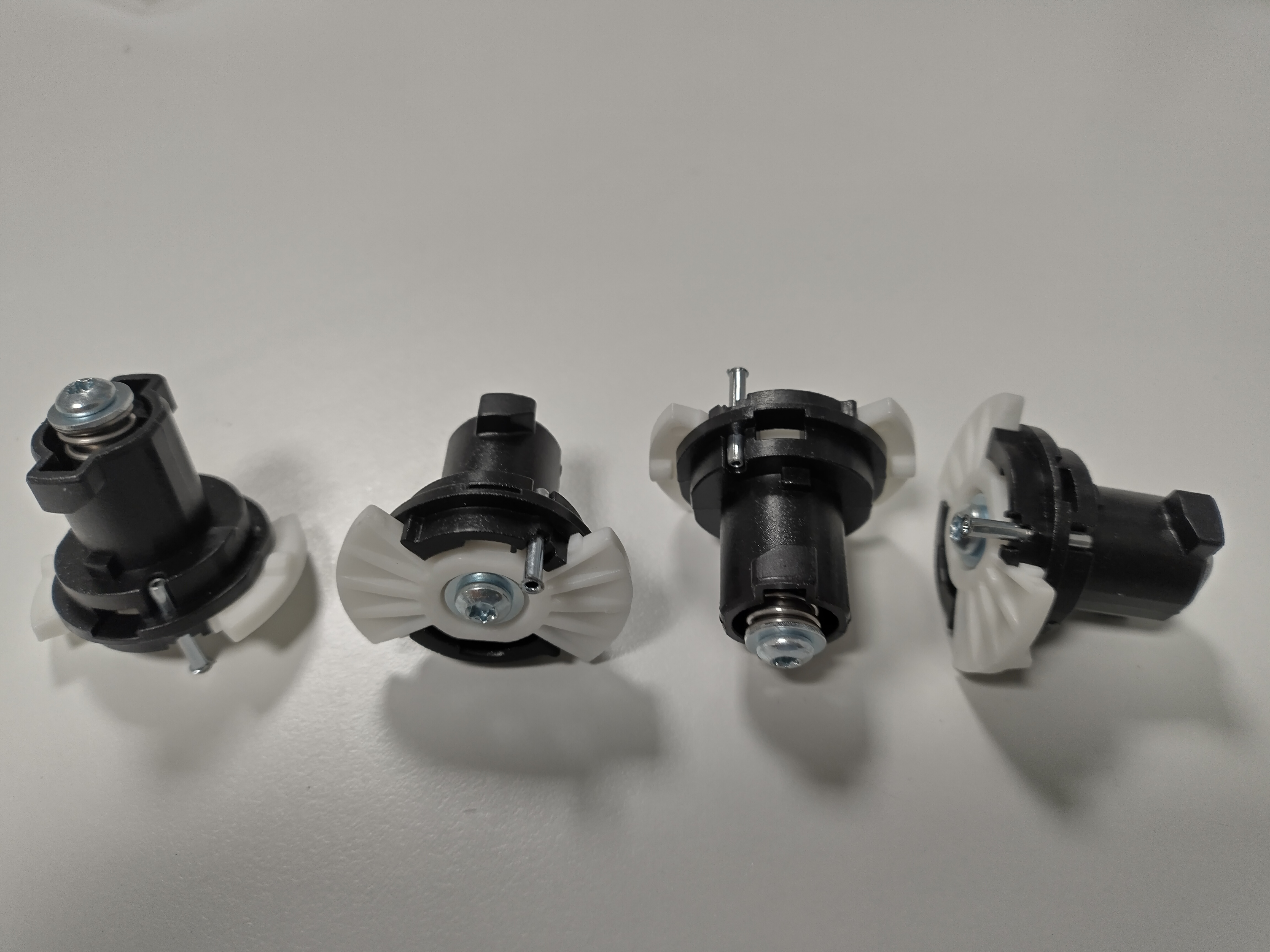 Tektronix HUB ASSY; NYLON;PACMAN,SAFETY CONTROLLED