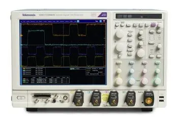 Tektronix 25 GHz Digital Phosphor Oscilloscope, 2 poistunut, tilalle DPO714AX