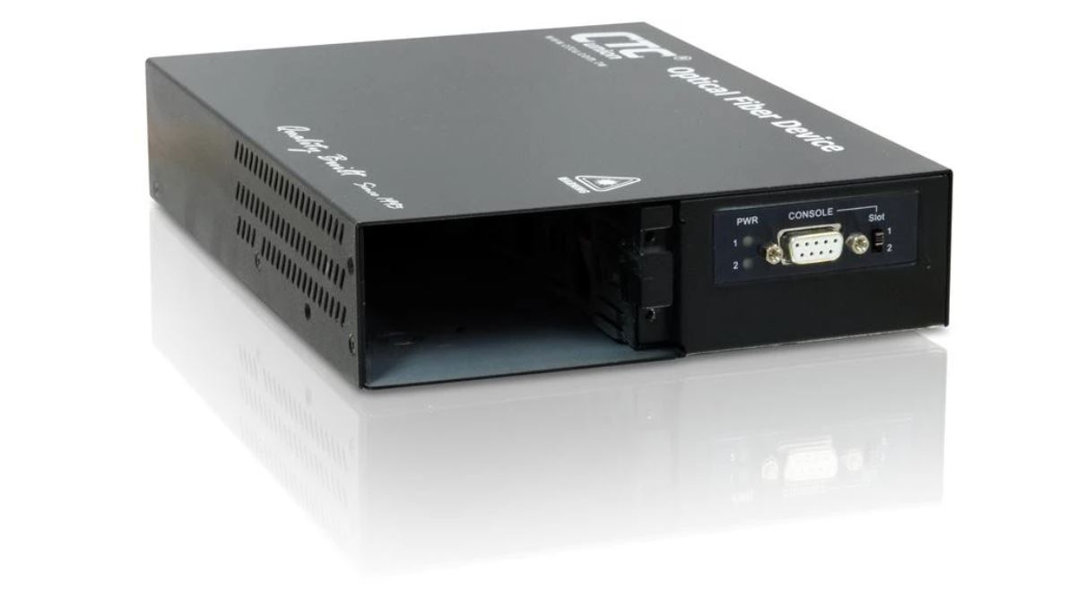 CTC Union 2 Slots Chassis with Console port and AC: 30W 100 ~240VAC, DC:30W 18 ~72VDC