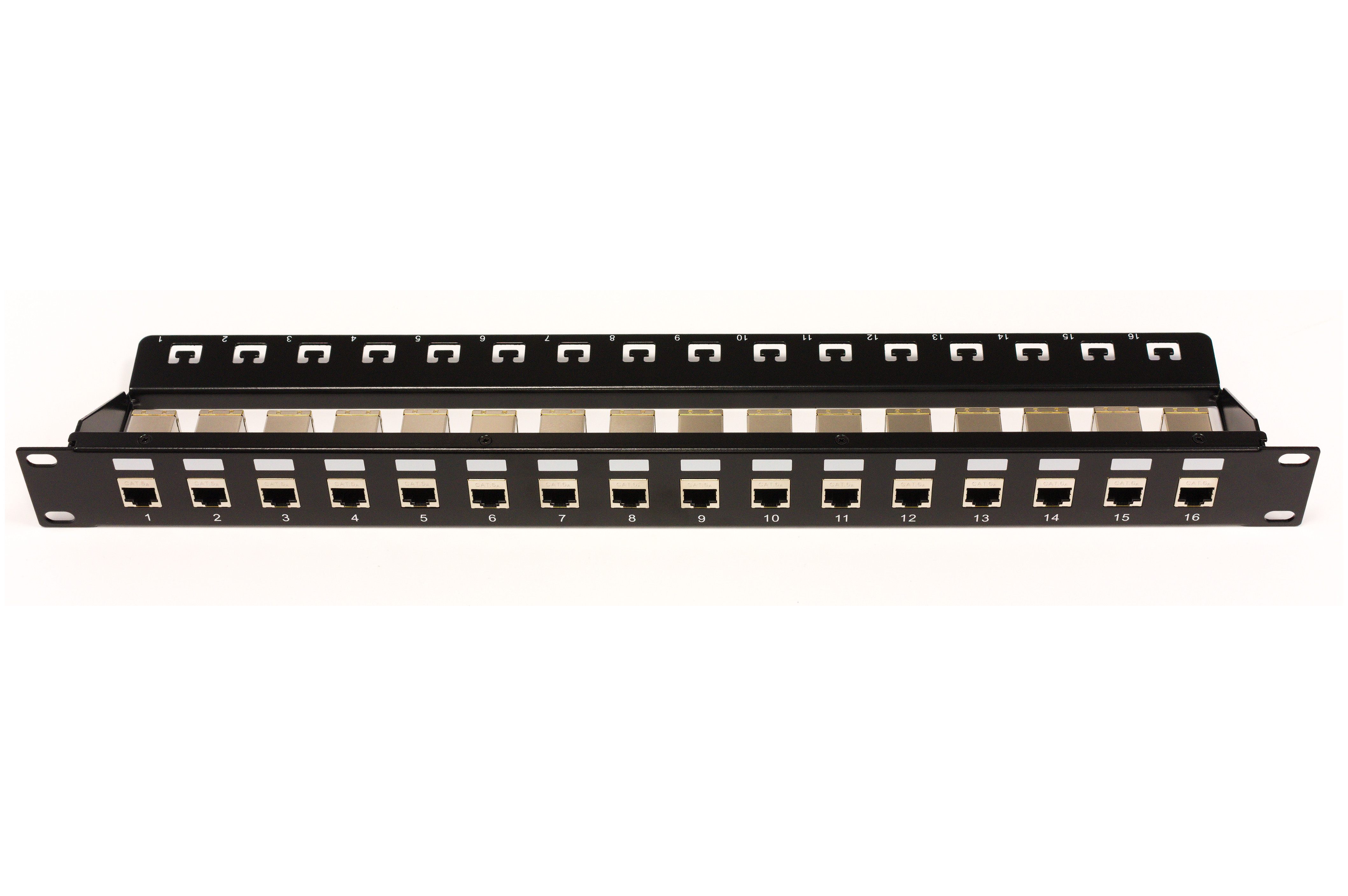 BCC Solutions 19" 16P paneeli RJ45-RJ45 jatkopaloin Cat6a suojattu