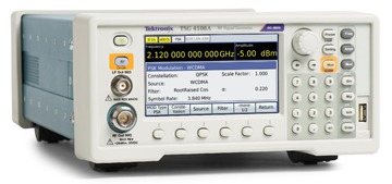 Tektronix Instrument with oven-controlled crystaloscillator (OCXO)